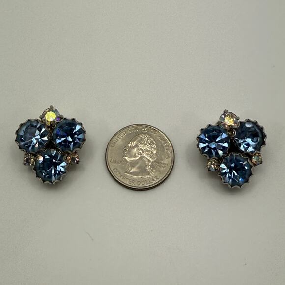 Fashion Crystal Cluster Clip-On Earrings - Picture 5 of 6
